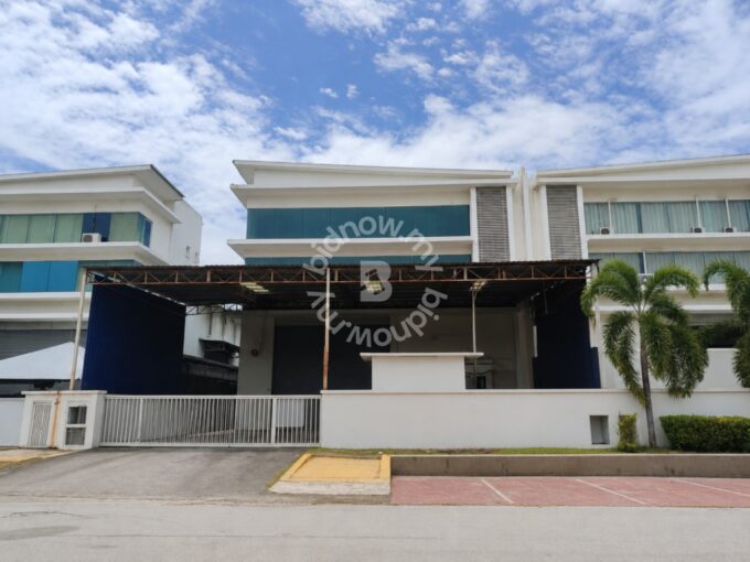 Factory at No. 17, Lorong Sultan Mohamed 25D/KU18, Taman Perindustrian Bandar Sultan Suleiman, Port Klang