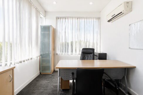 02_office_executive