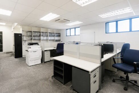 09_open_workspace_angle