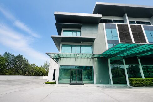 20_front_building_facade